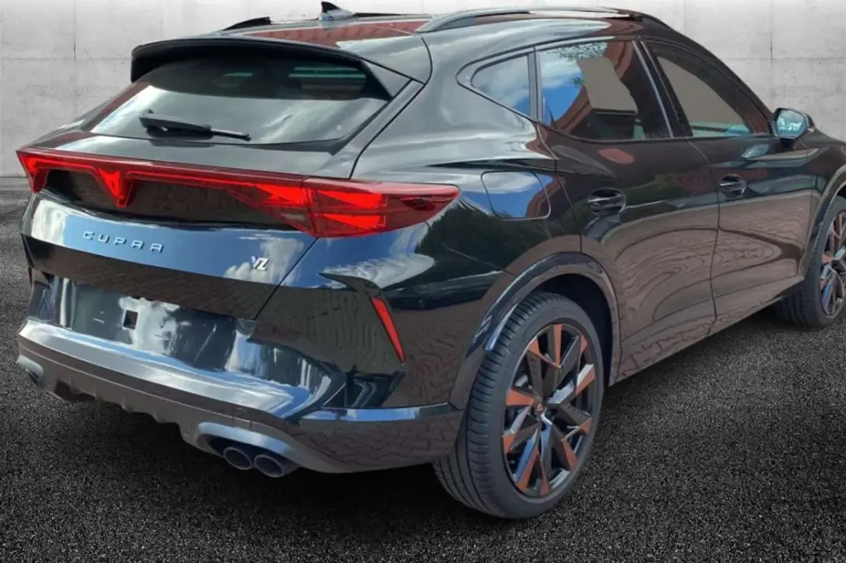 Usata Cupra Formentor VZ 333 CV (244 kW) 2025 Nero SUV