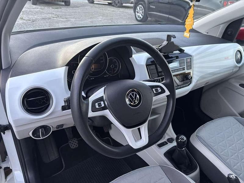 Usata VW up! Beats 65 CV (47 kW) 2024 Utilitaria