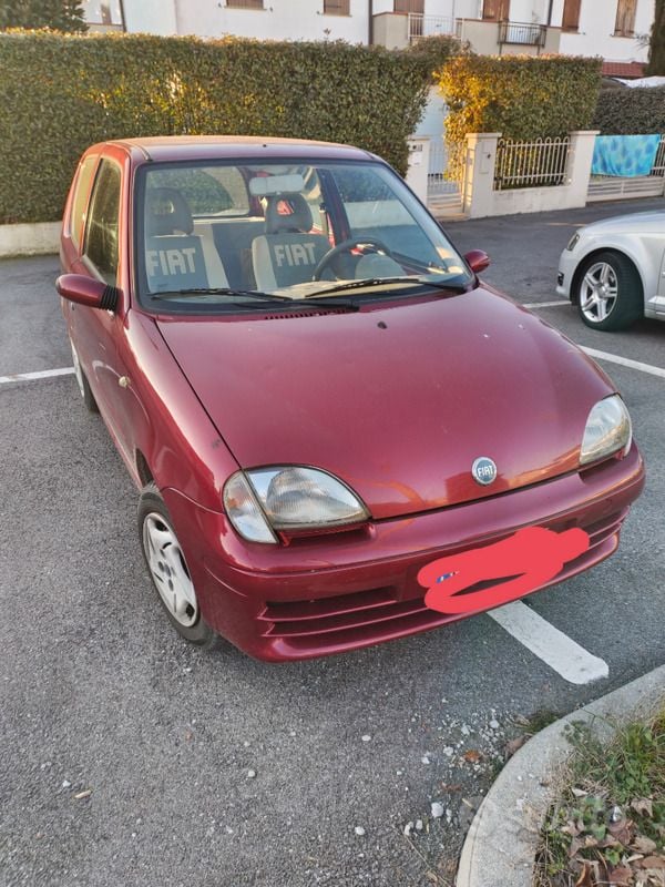 Rosso Usata 2006 Fiat 600 Due volumi | 1700 € (Ottimo prezzo) - Immagine 1/4