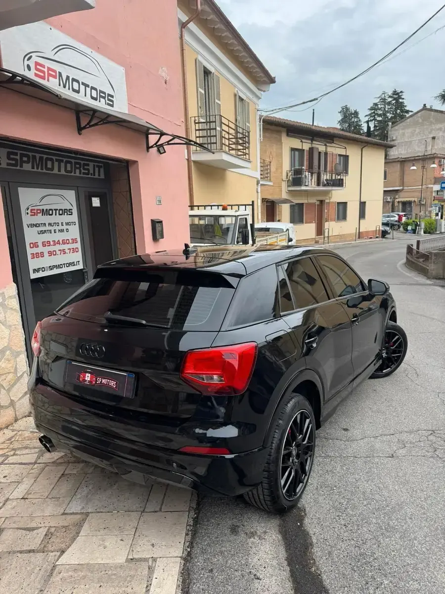 Begagnad Audi Q2 Black Edition 150 HK (110 kW) 2019 Svart SUV