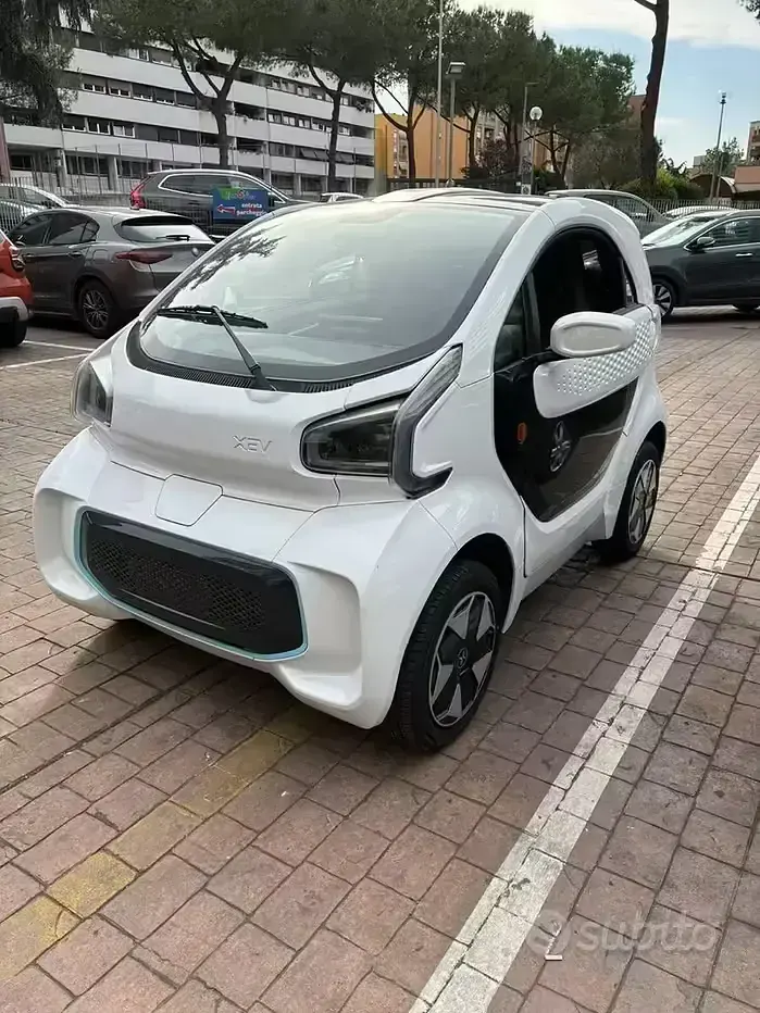 Usata XEV Yoyo 7 kW (10 CV) 2023 Bianco Utilitaria