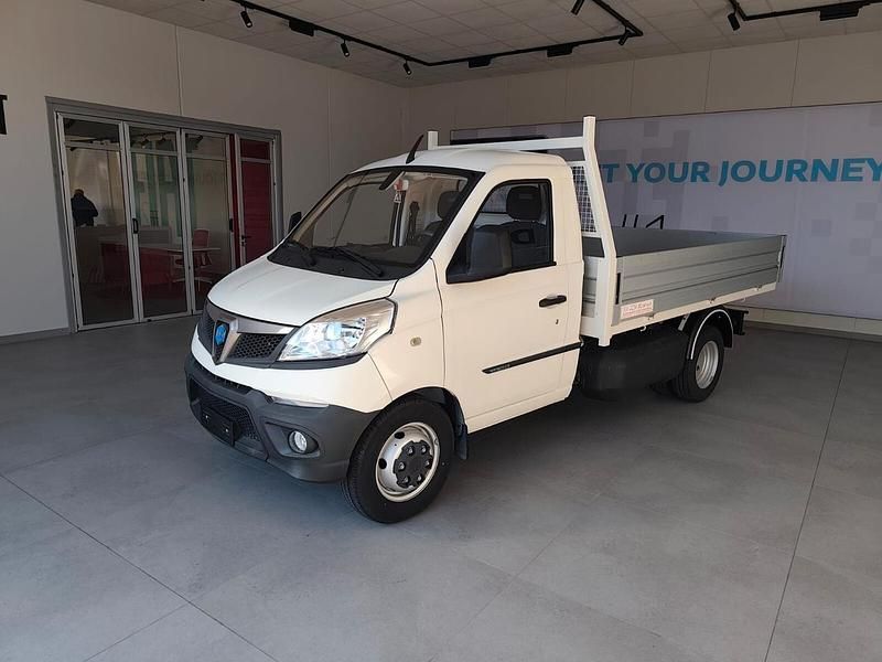Nuova Piaggio Porter 101 CV (74 kW) 2025 Bianco