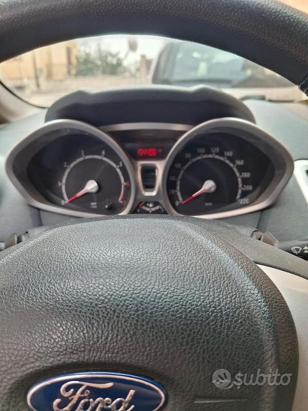 Usata Ford Fiesta 2009 Blu Utilitaria