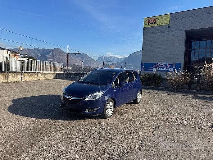 Usata Opel Meriva Cosmo 95 CV (69 kW) 2015 Blu Monovolume