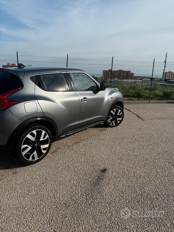 Usata Nissan Juke 110 CV (80 kW) 2014 Grigio SUV