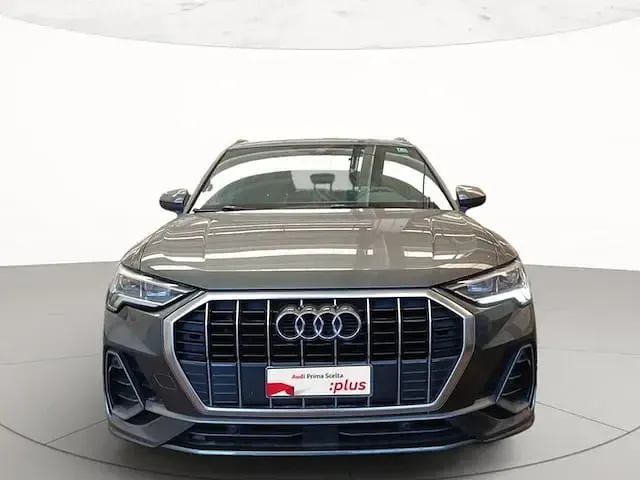 Usata Audi Q3 S-Line 150 CV (110 kW) 2024 Grigio daytona perlato SUV