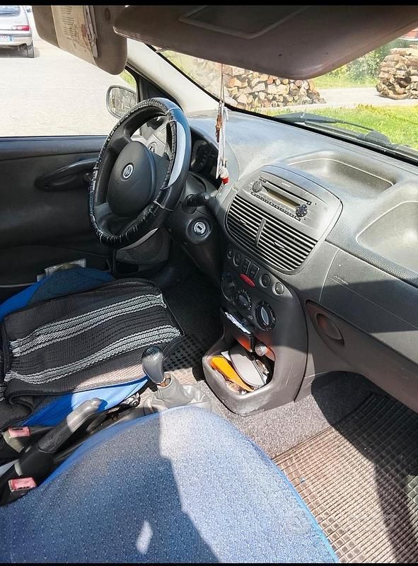 Usata Fiat Punto 2004 Grigio Utilitaria