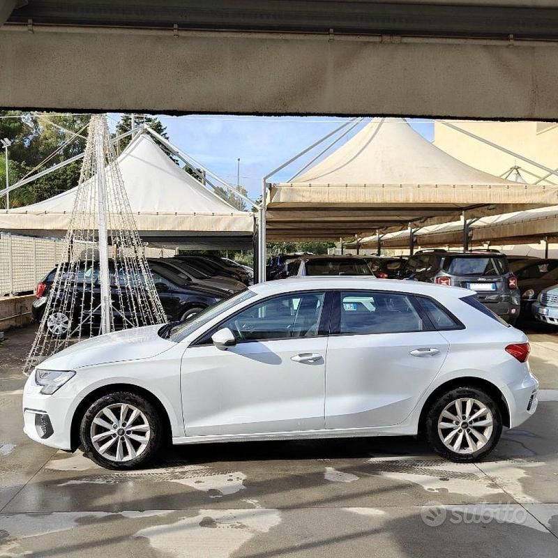 Gebraucht Audi A3 Business 150 PS (110 kW) 2022 Weiß Limousine