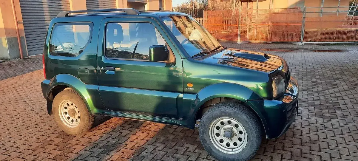 Usata Suzuki Jimny 86 CV (63 kW) 2008 SUV