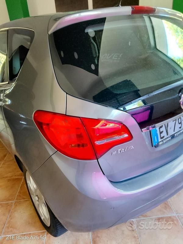 Marrone Usata 2015 Opel Meriva Monovolume | 4499 € (Ottimo prezzo) - Immagine 1/4