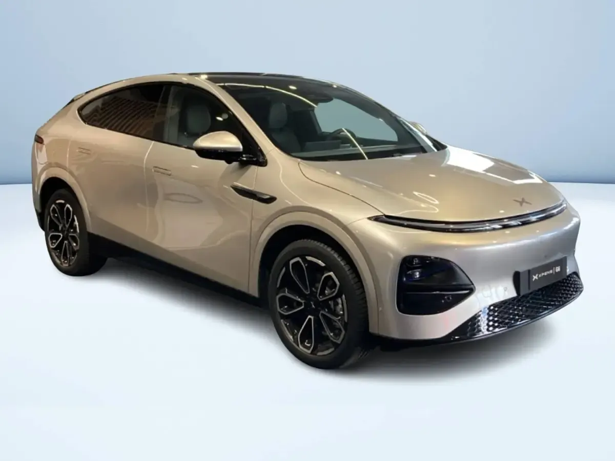 Nuova XPENG G6 RWD Standard Range 185 kW (252 CV) 2026 Argento metallizzato SUV