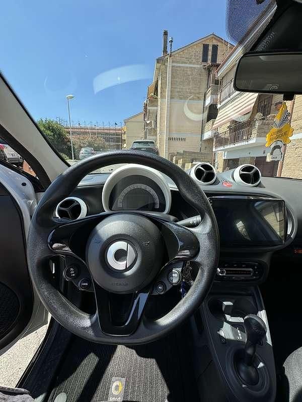Usata Smart ForFour 71 CV (52 kW) 2018 Utilitaria