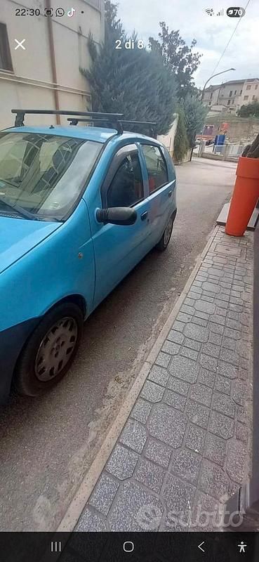 Usata Fiat Punto 2000 Blu Berlina