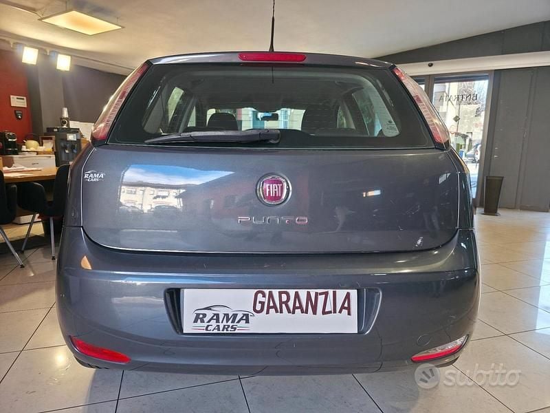 Usata Fiat Punto 69 CV (50 kW) 2013 Grigio Utilitaria