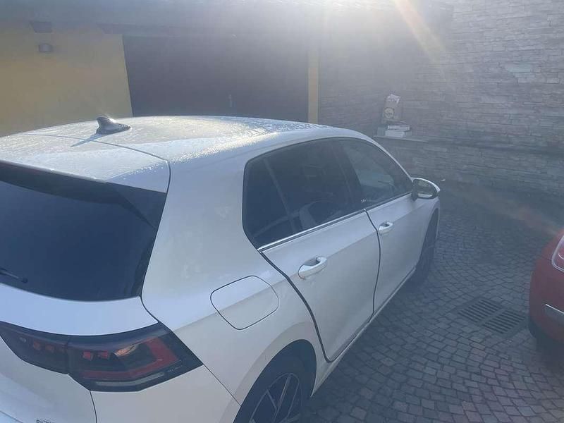Usata VW Golf VIII 116 CV (85 kW) 2024 Bianco Berlina