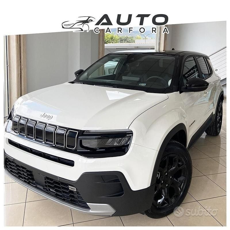 Bianco Usata 2024 Jeep Avenger Altitude SUV | 21.490 € (Buon prezzo) - Immagine 1/4