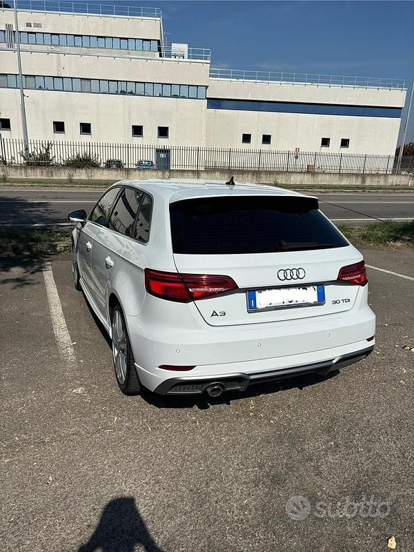 Usata Audi A3 S-Line 116 CV (85 kW) 2019 Bianco Berlina