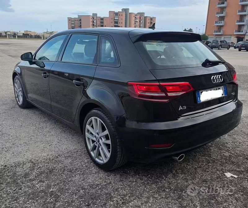 Usata Audi A3 116 CV (85 kW) 2017 Berlina