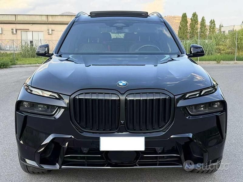 Begagnad BMW X7 2022 Svart SUV