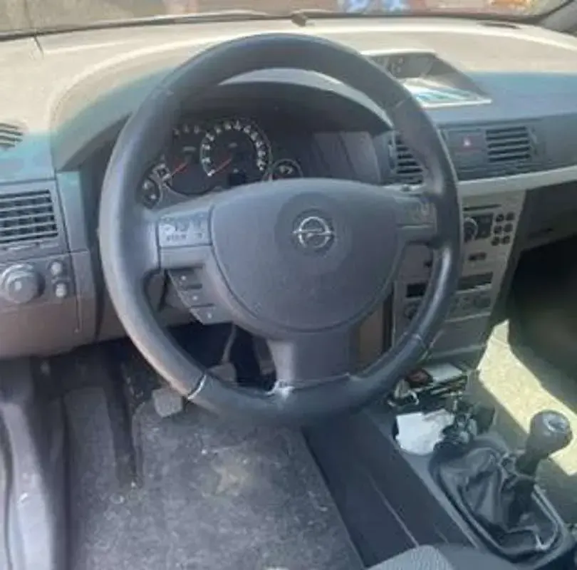 Usata Opel Meriva Enjoy 90 CV (66 kW) 2006 Grigio Monovolume