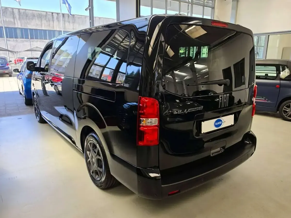 Nuova Fiat Ulysse 131 kW (179 CV) 2025 Nero cinema Monovolume