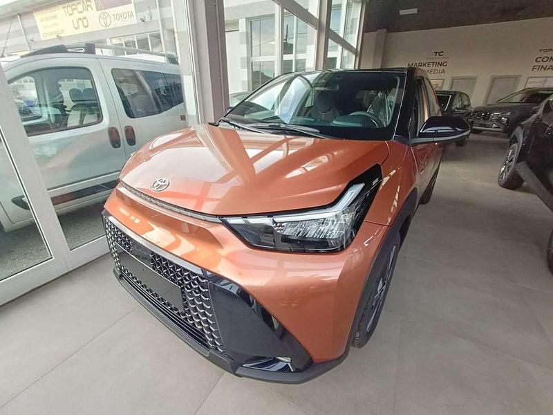 Nuova Toyota Aygo X 92 CV (67 kW) 2025 Cinnamon brown SUV