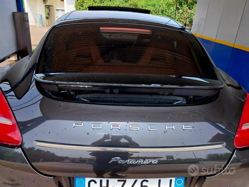 Usata Porsche Panamera Platinum Edition 250 CV (183 kW) 2012 Marrone Berlina