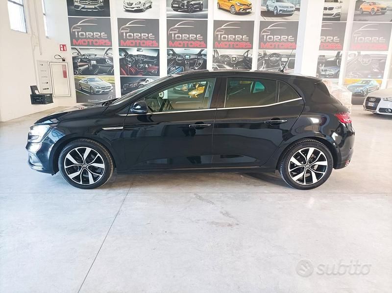 Usata Renault Mégane IV Intens 110 CV (80 kW) 2018 Nero Berlina