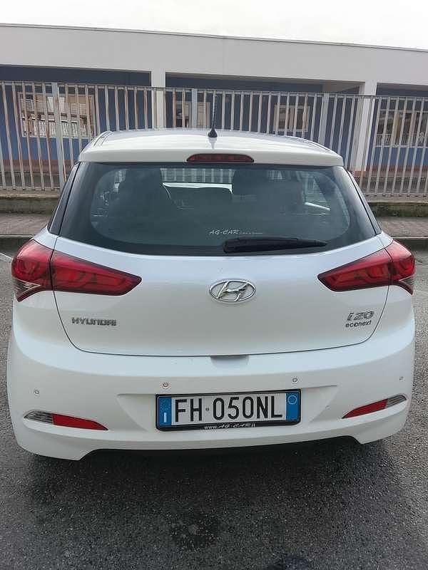Usata Hyundai i20 Comfort 83 CV (61 kW) 2017 Utilitaria