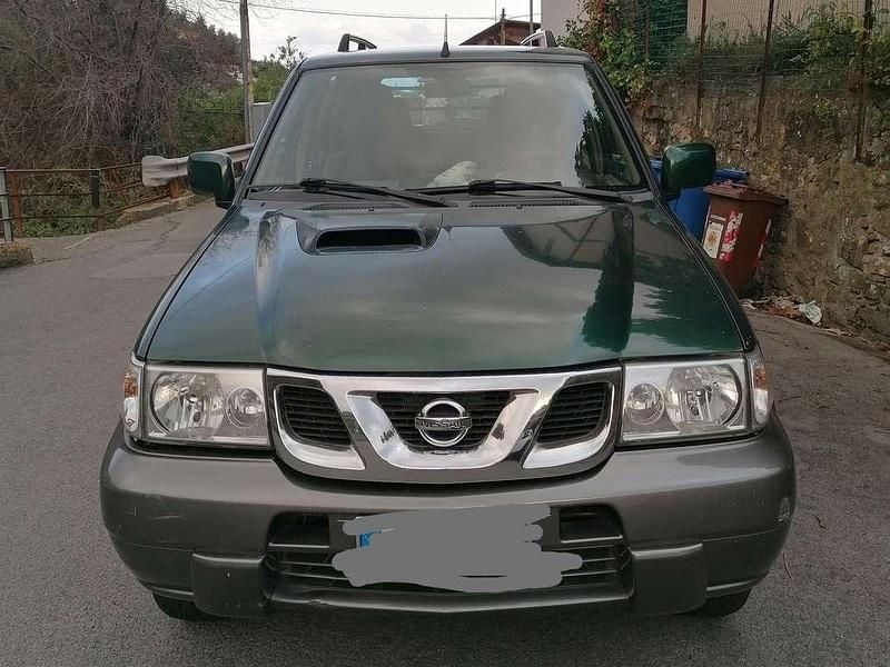 Verde Usata 2002 Nissan Terrano SUV | 5000 € (Ottimo prezzo) - Immagine 1/4