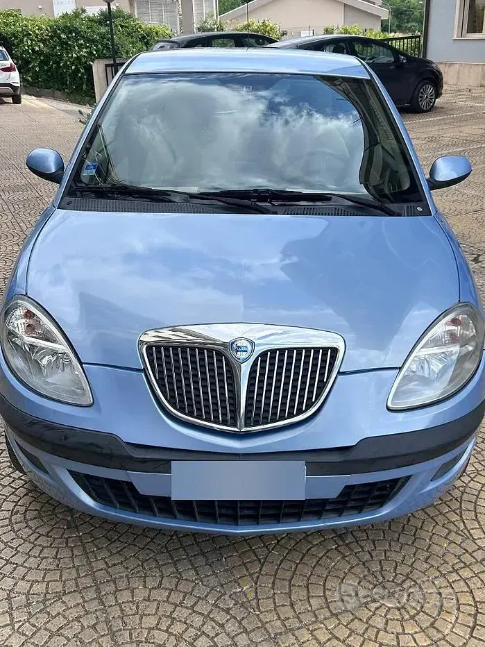 Usata Lancia Ypsilon 2006 Utilitaria