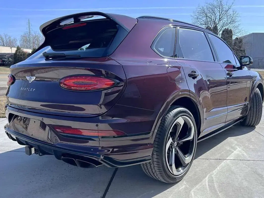 Usata Bentley Bentayga 549 CV (403 kW) 2022 Lilla SUV