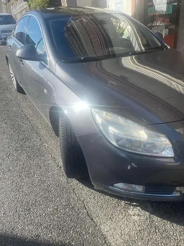 Usata Opel Insignia Cosmo 160 CV (117 kW) 2009 Grigio Berlina