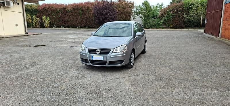 Usata VW Polo Comfortline 80 CV (58 kW) 2007 Grigio Utilitaria