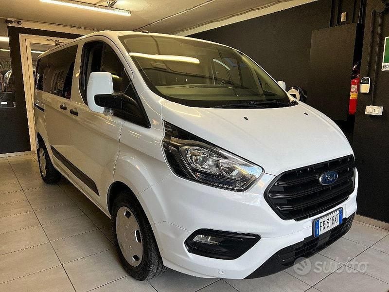 Usata Ford Transit Custom Trend 131 CV (96 kW) 2018 Bianco Station wagon