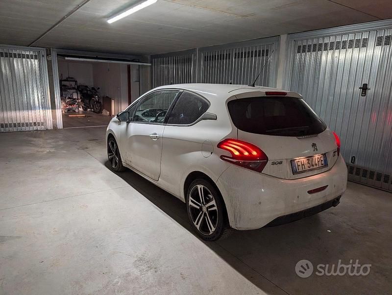 Usata Peugeot 208 2017 Bianco Utilitaria