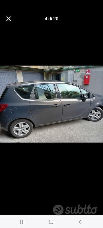 Usata Opel Meriva 101 CV (74 kW) 2015 Monovolume