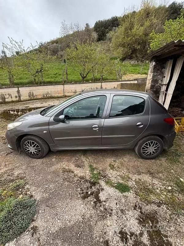 Usata Peugeot 206+ 70 CV (51 kW) 2009 Grigio Utilitaria