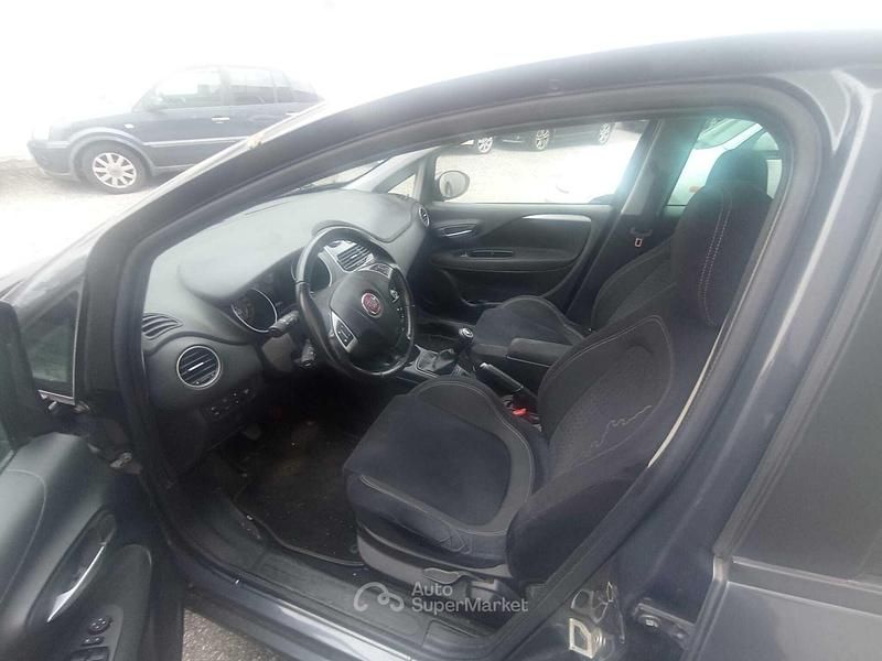 Usata Fiat Punto 75 CV (55 kW) 2013 Nero Berlina