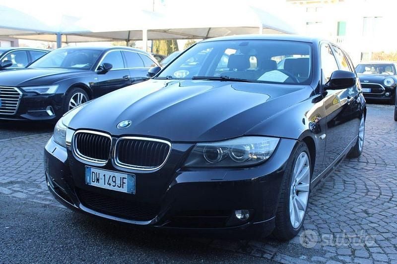 Usata BMW 320 Efficient Dynamics 177 CV (130 kW) 2009 Nero metallizzato Station wagon