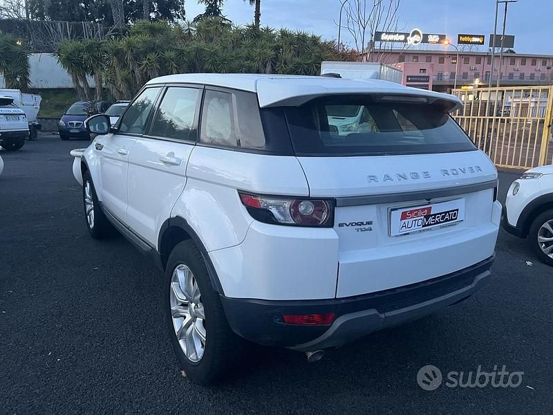 Usata Land Rover Range Rover evoque 149 CV (109 kW) 2015 Bianco SUV