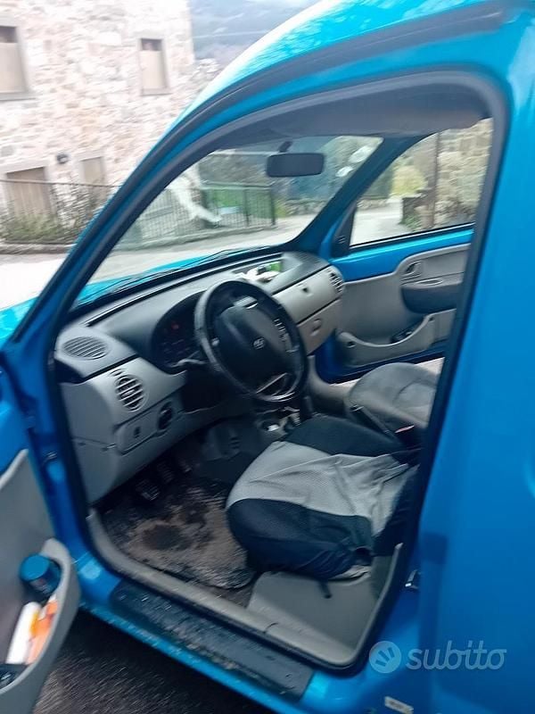 Usata Renault Kangoo 82 CV (60 kW) 2007 Monovolume