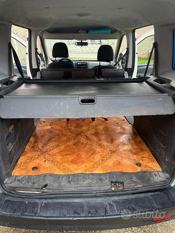 Usata Fiat Doblò 2011 Bianco Monovolume