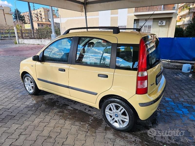 Giallo Usata 2005 Fiat Panda Dynamic Utilitaria | 2200 € (Ottimo prezzo) - Immagine 1/4