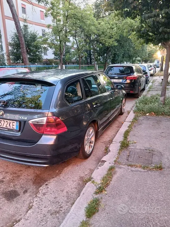 Usata BMW 320 163 CV (119 kW) 2006 Grigio Station wagon