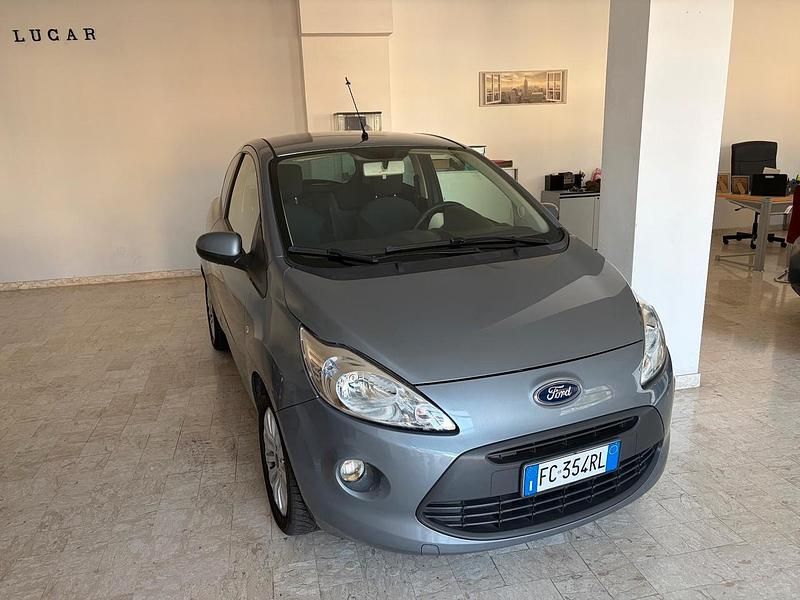 Usata Ford Ka Plus Titanium 69 CV (50 kW) 2016 Grigio Utilitaria