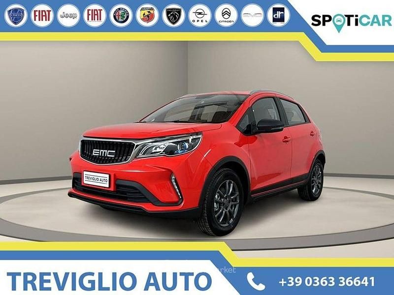 Nuova EMC QUATTRO 103 CV (75 kW) 2025 Bianco / pastello SUV