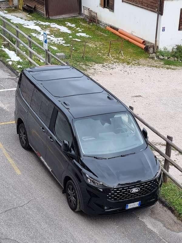 Usata Ford Tourneo Custom Titanium 170 CV (125 kW) 2024 Nero Furgone