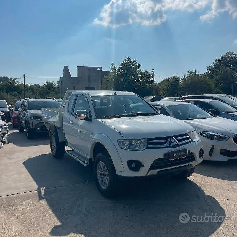 Usata Mitsubishi L200 Intense+ 178 CV (130 kW) 2014 Bianco(met.) Pick-up
