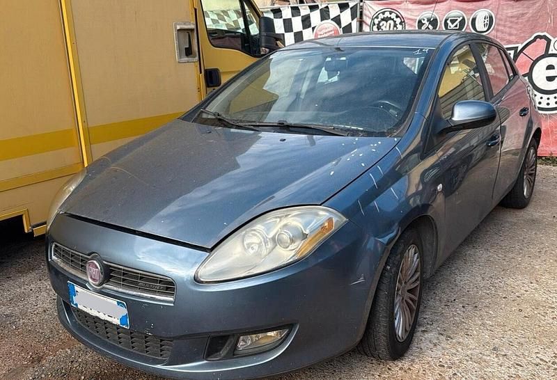 Usata Fiat Bravo Emotion 120 CV (88 kW) 2007 Grigio Utilitaria